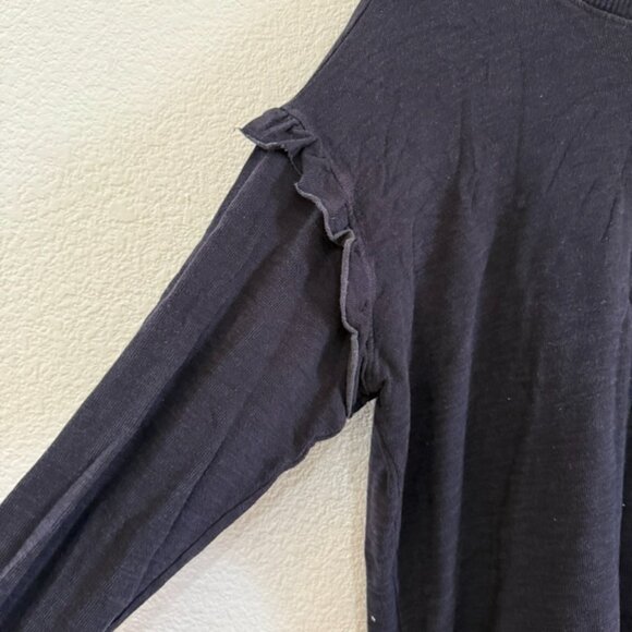 Monrow Ruffle Sweater - Picture 2 of 4